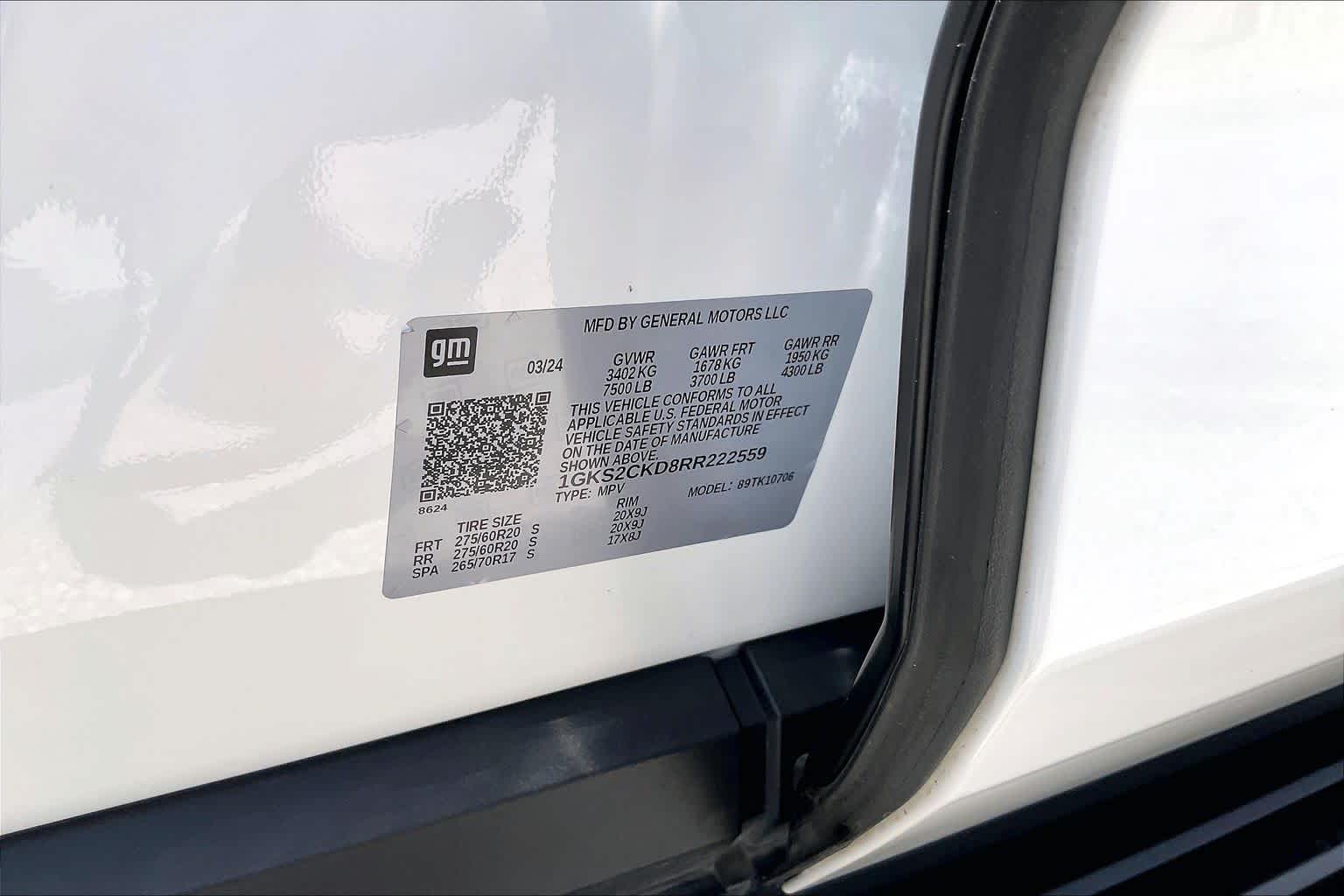 2024 GMC Yukon AT4 Summit White at Group 1 GMC Buick South