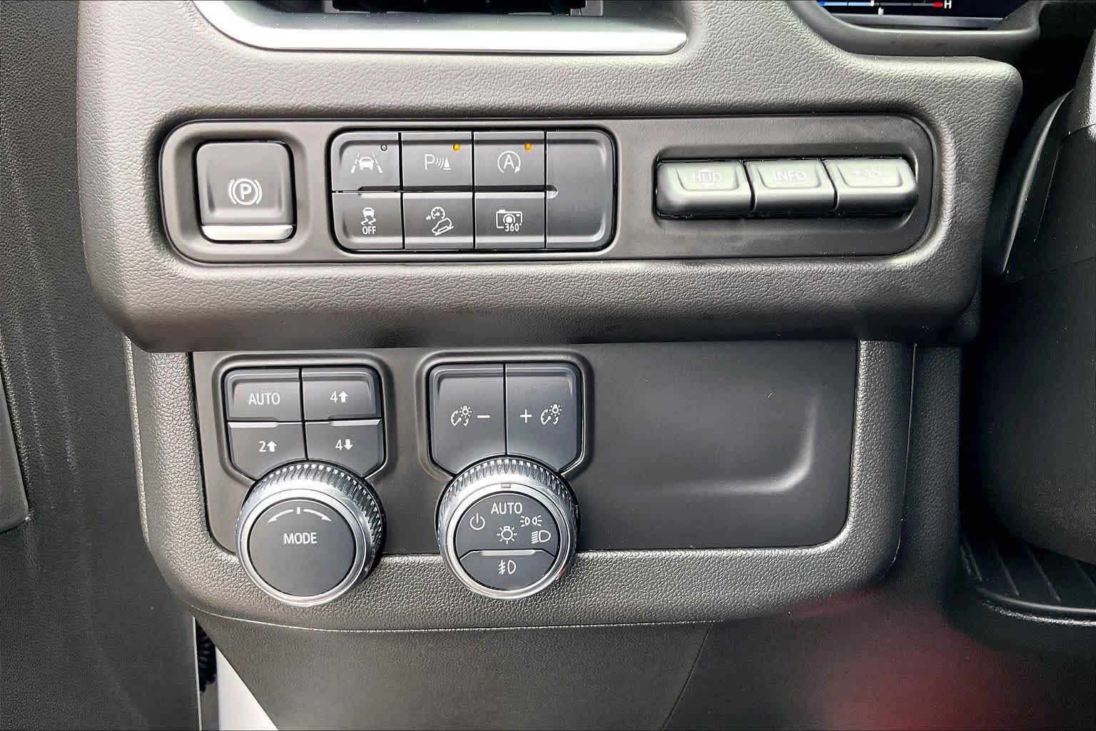 2024 GMC Yukon AT4 Summit White at Group 1 GMC Buick South