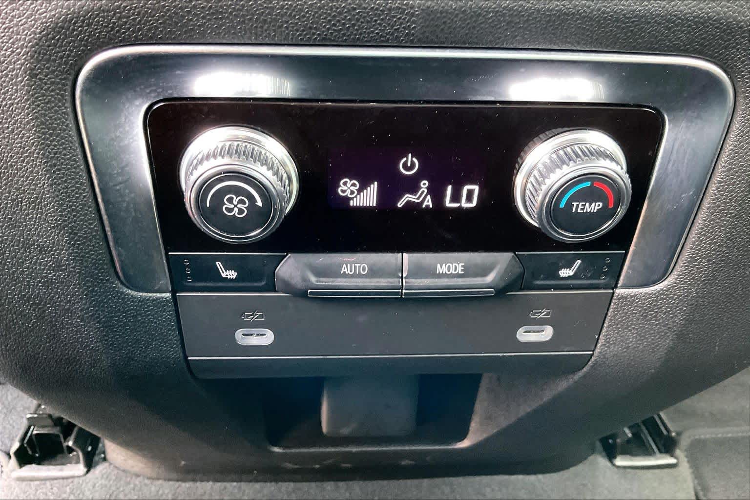 2024 GMC Yukon AT4 Summit White at Group 1 GMC Buick South