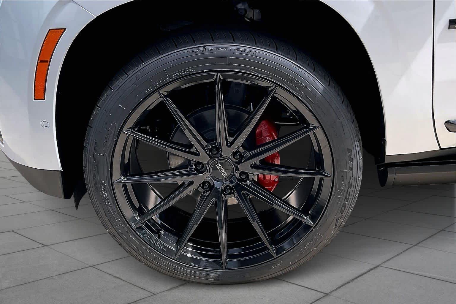 2026 GMC Yukon Denali Denali Glacier White Tricoat at Group 1 GMC Buick South