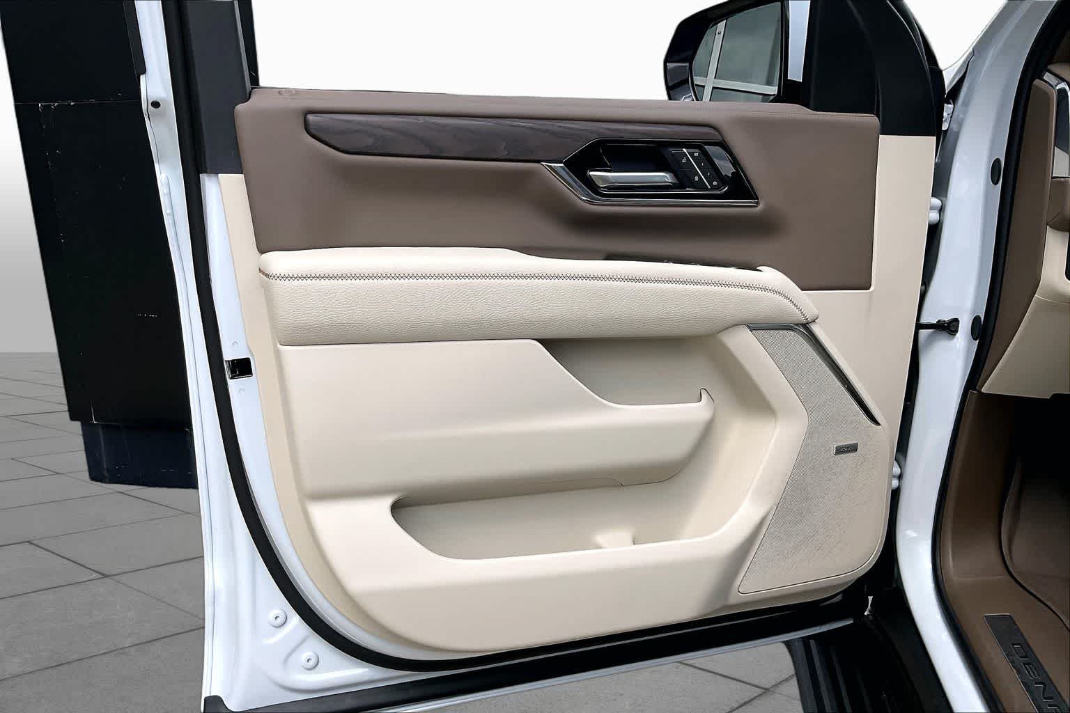 2026 GMC Yukon Denali Denali Glacier White Tricoat at Group 1 GMC Buick South