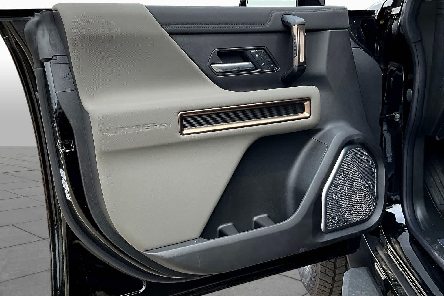 2025 GMC HUMMER EV SUV 3X Void Black at Group 1 GMC Buick South
