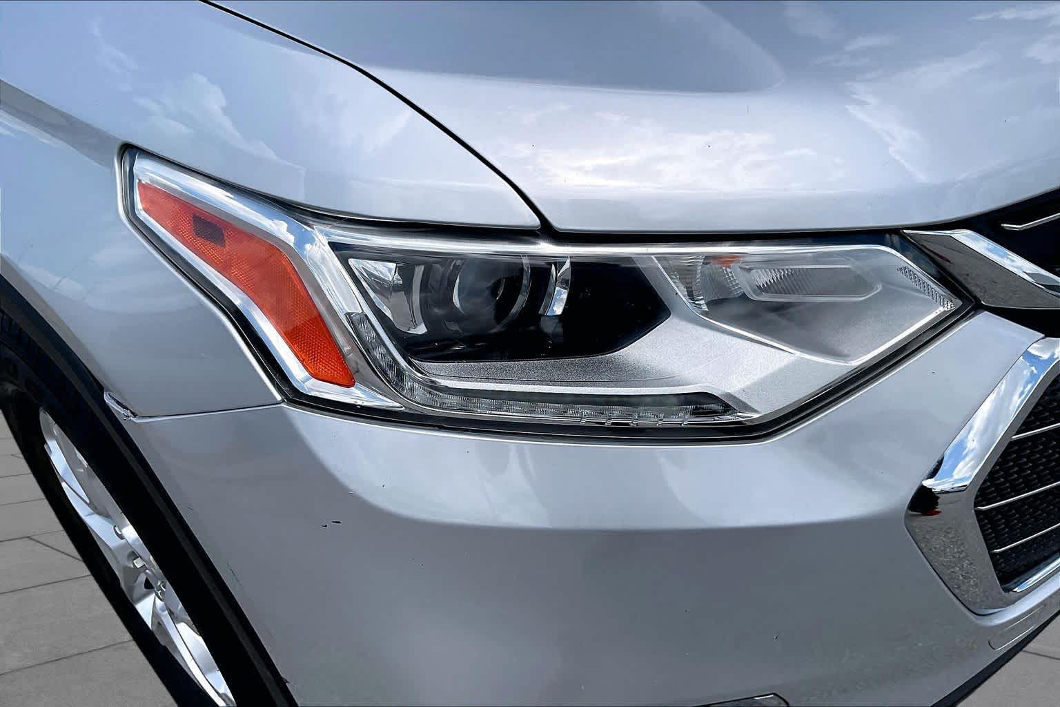 2018 Chevrolet Traverse LT Cloth Silver Ice Metallic at Westside Kia