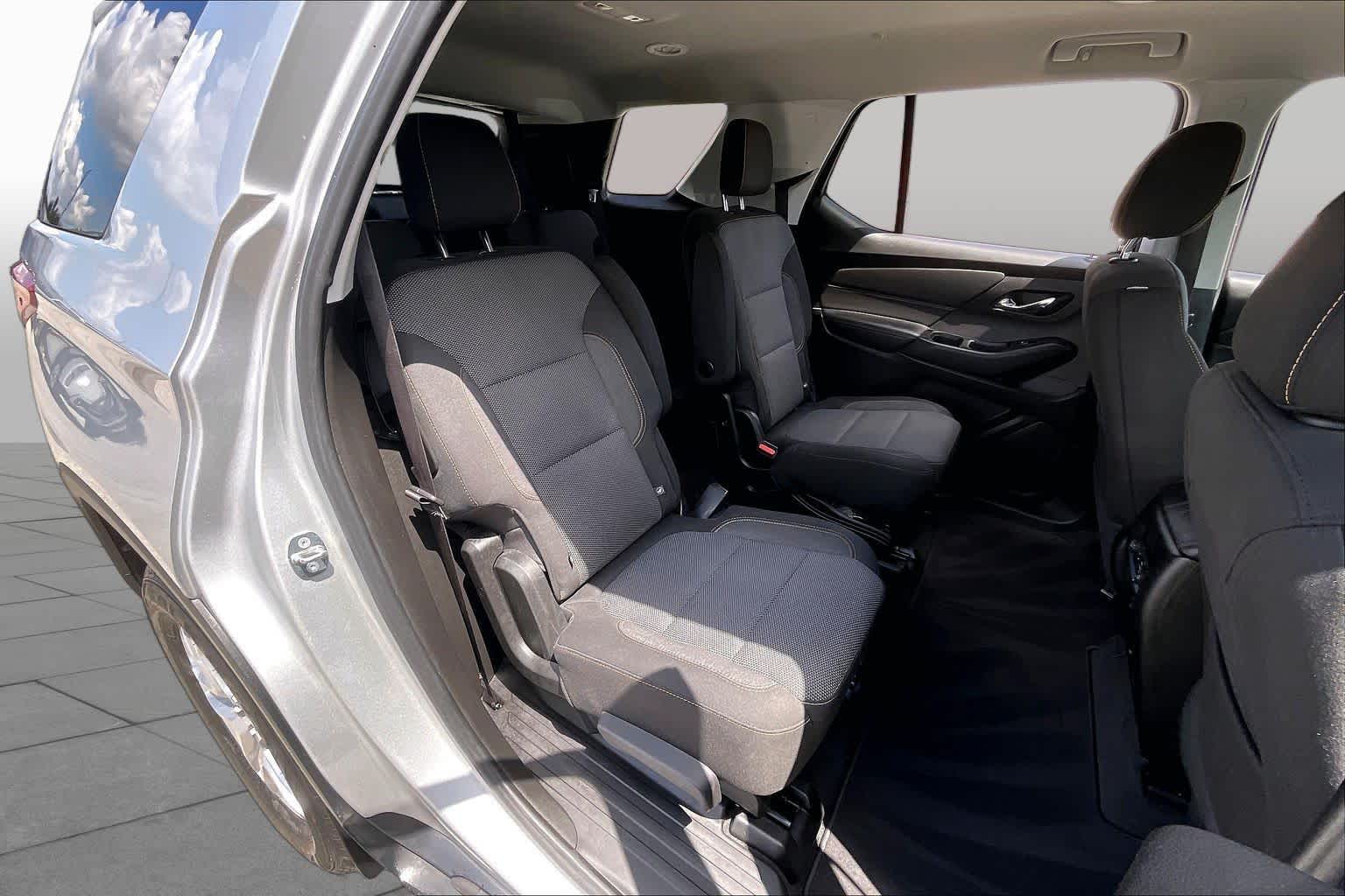 2018 Chevrolet Traverse LT Cloth Silver Ice Metallic at Westside Kia