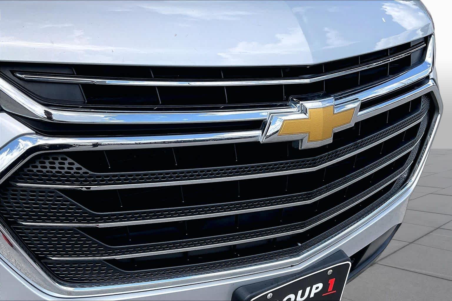 2018 Chevrolet Traverse LT Cloth Silver Ice Metallic at Westside Kia