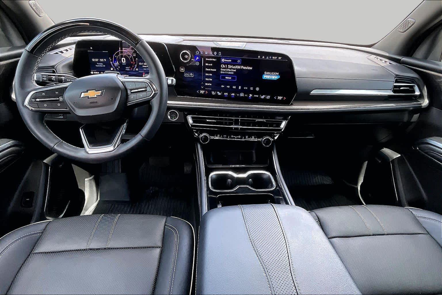 2026 Chevrolet Traverse photo 16 of 34