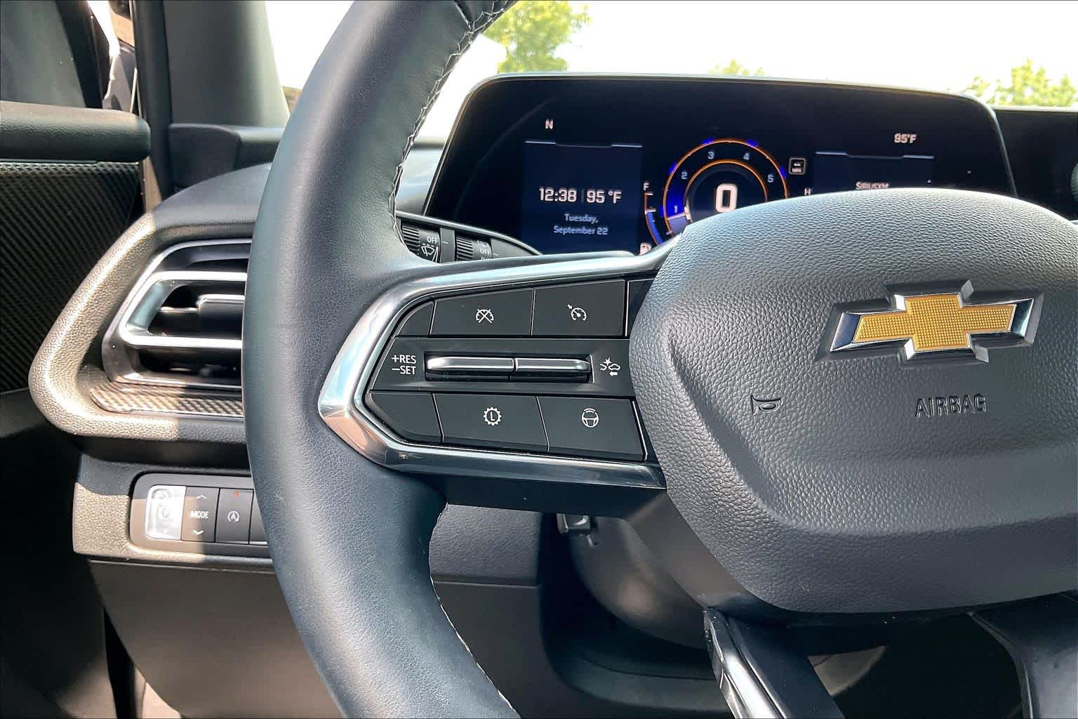 2026 Chevrolet Traverse photo 24 of 34