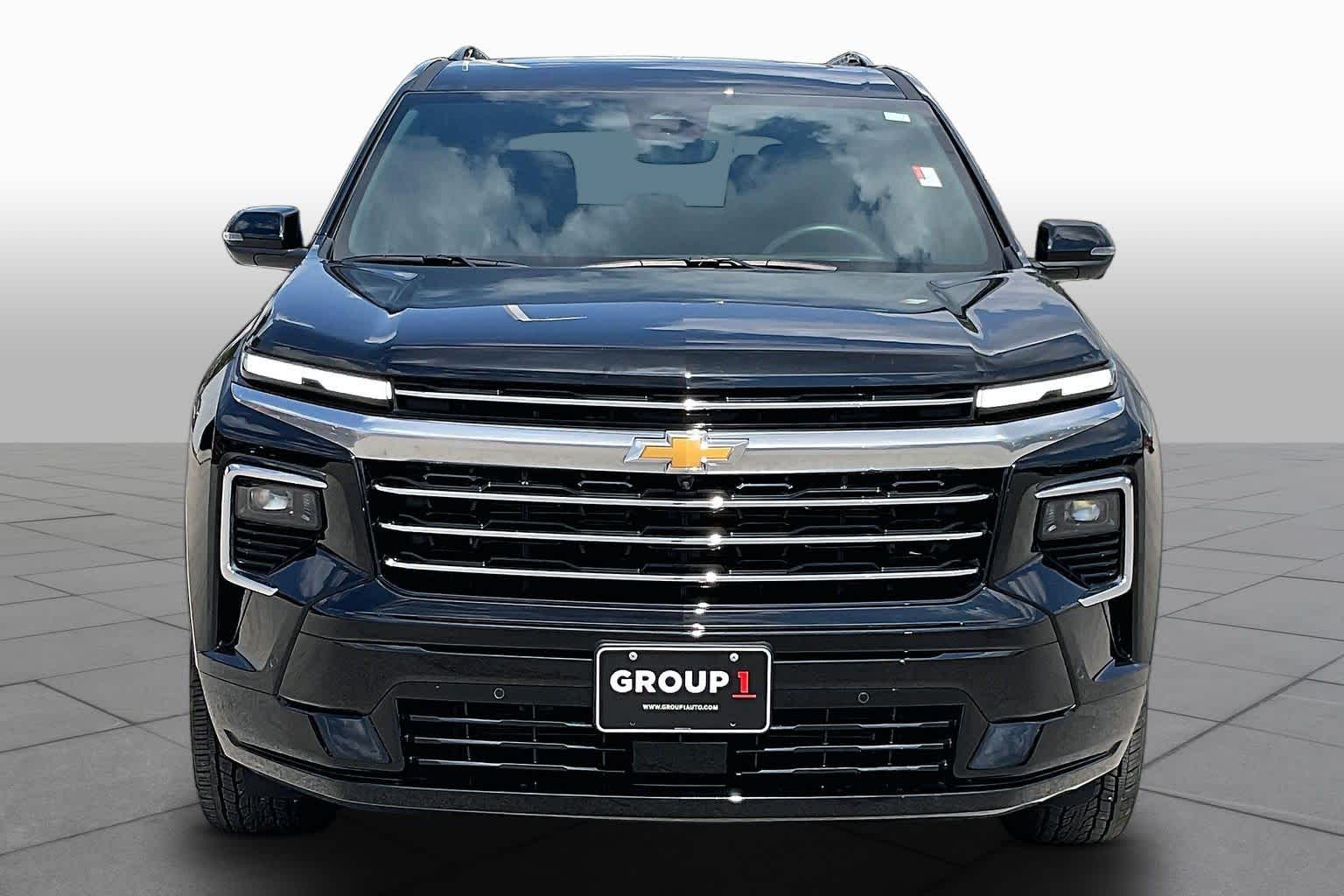 2026 Chevrolet Traverse photo 4 of 34