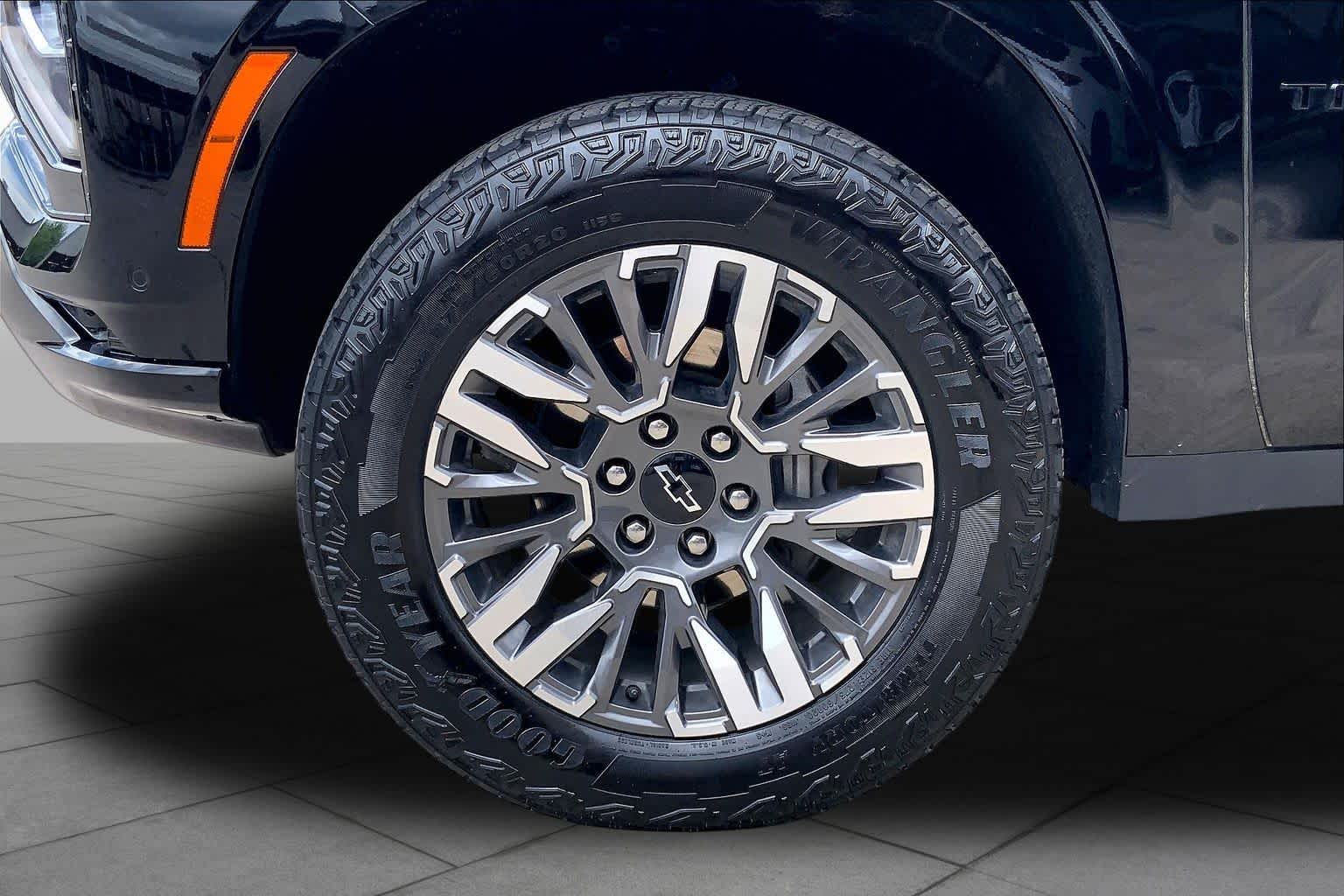 2025 Chevrolet Tahoe Z71 Black at Group 1 GMC Buick South