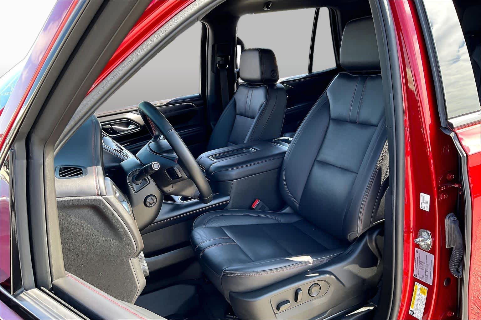 2023 Chevrolet Tahoe photo 8 of 33