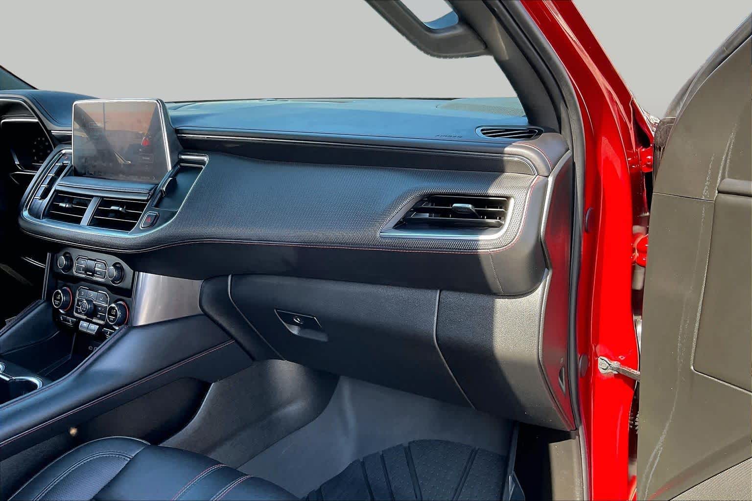2023 Chevrolet Tahoe photo 17 of 33
