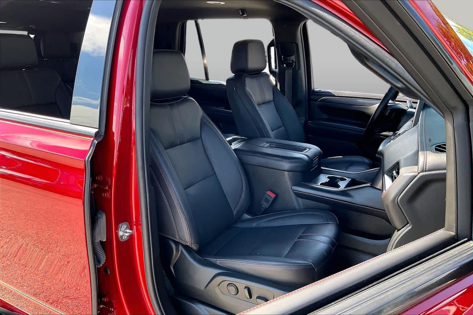 2023 Chevrolet Tahoe photo 9 of 33