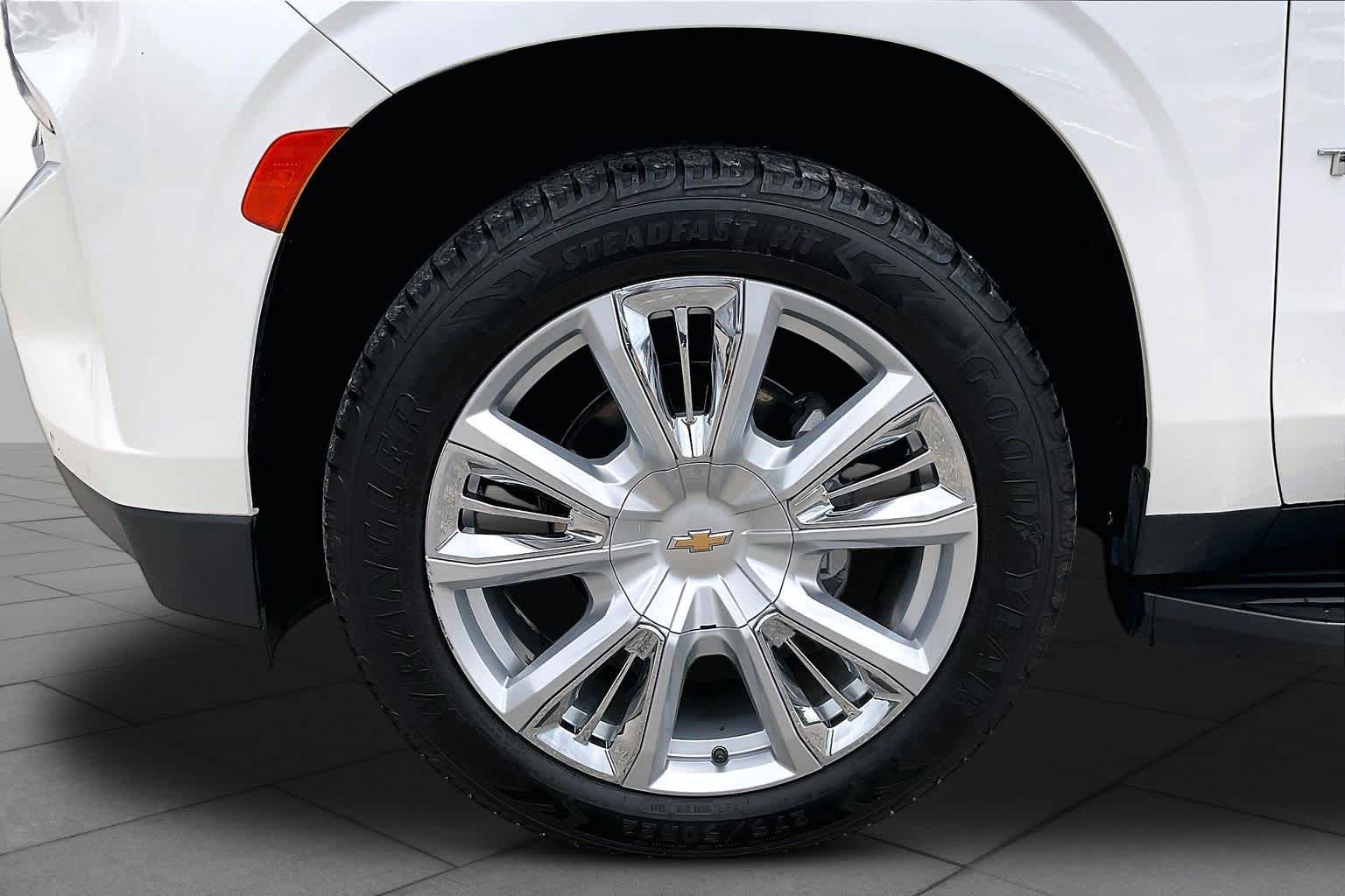 2022 Chevrolet Tahoe High Country - 9