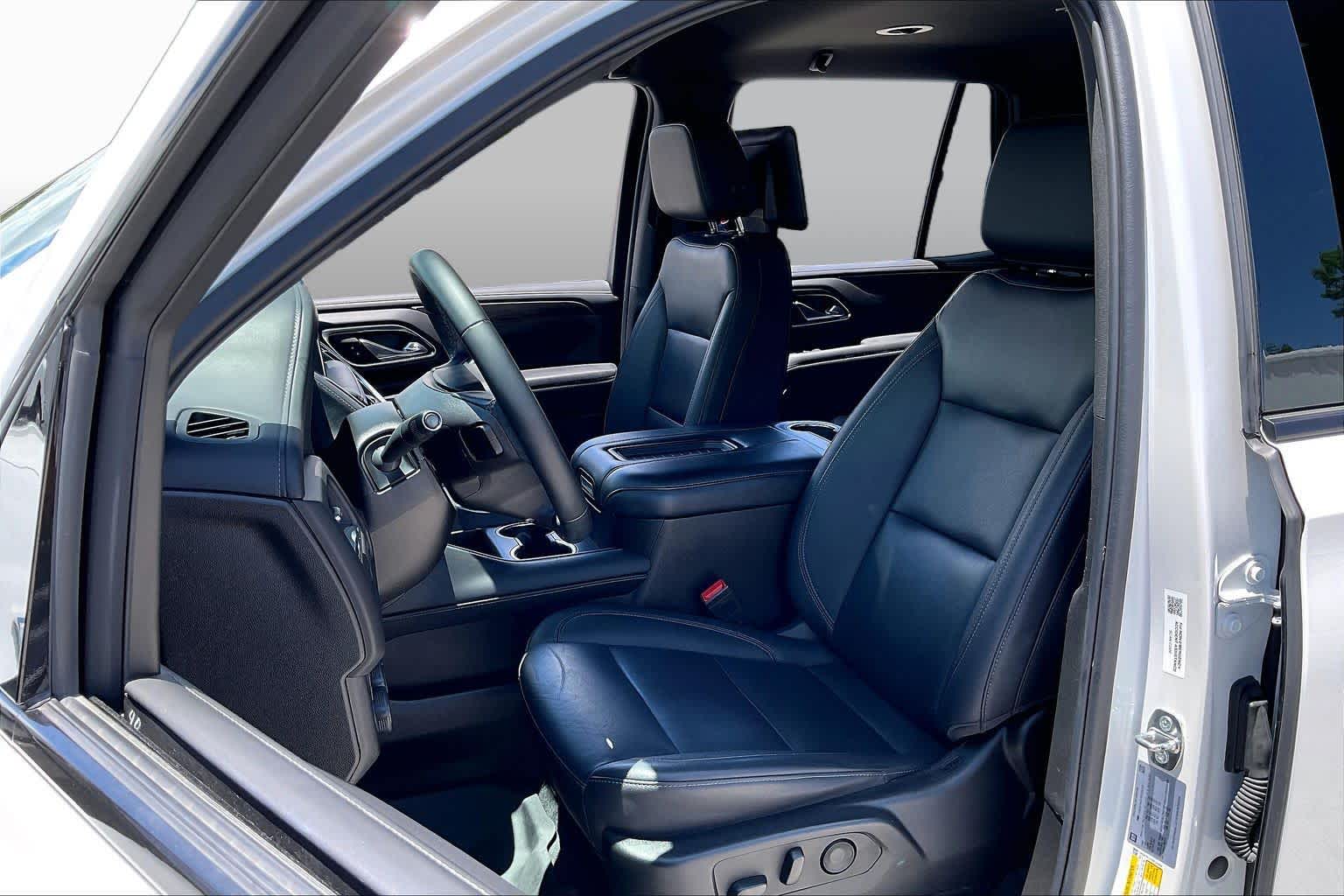 2024 Chevrolet Tahoe Z71 Iridescent Pearl Tricoat at Group 1 GMC Buick South