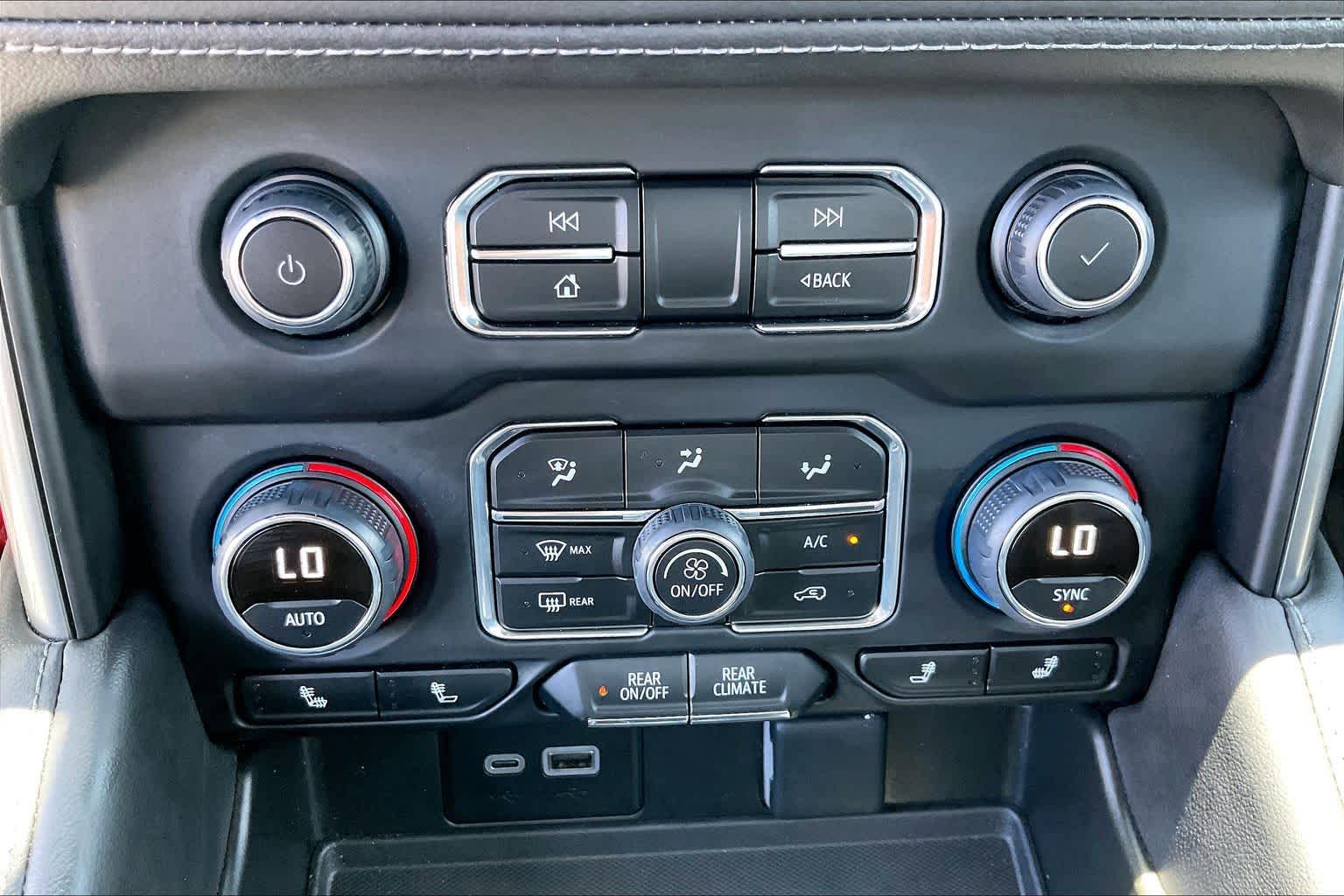 2024 Chevrolet Tahoe Z71 Iridescent Pearl Tricoat at Group 1 GMC Buick South