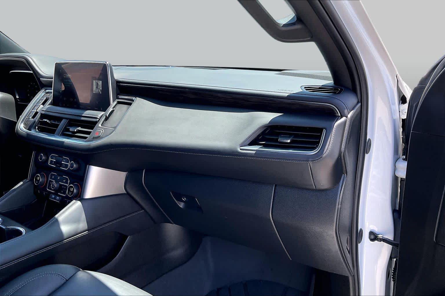 2024 Chevrolet Tahoe Z71 Iridescent Pearl Tricoat at Group 1 GMC Buick South