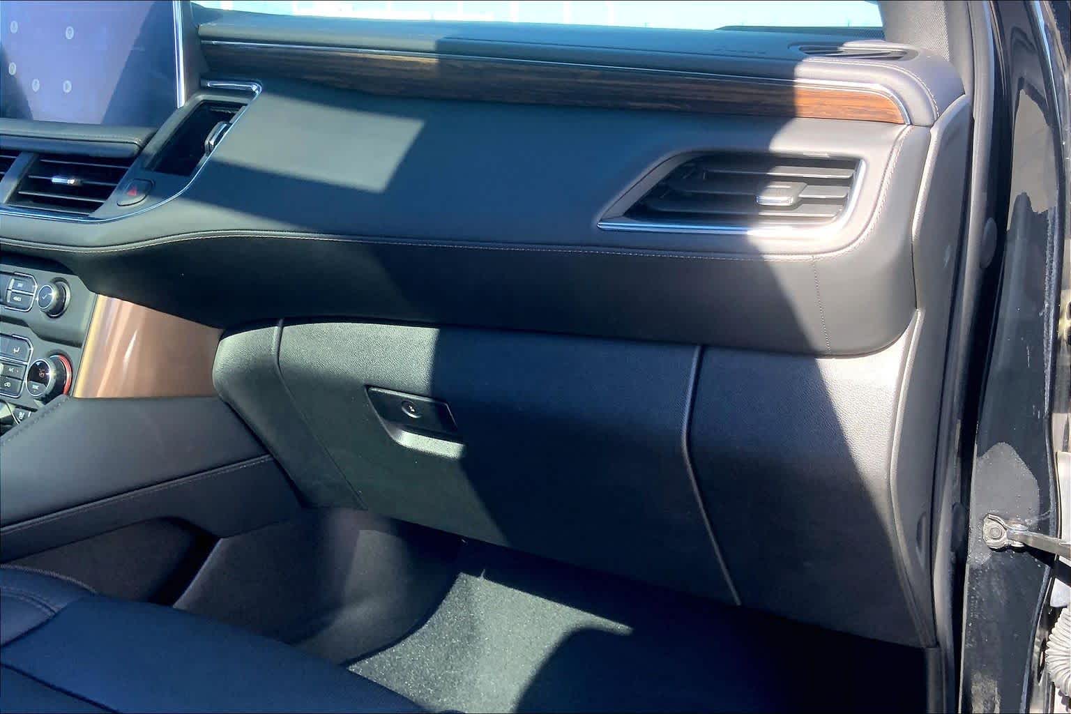 2022 Chevrolet Tahoe High Country Black at Group 1 GMC Buick South