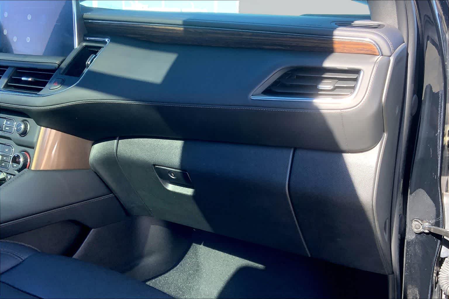 2022 Chevrolet Tahoe High Country Black at Davis Chevrolet