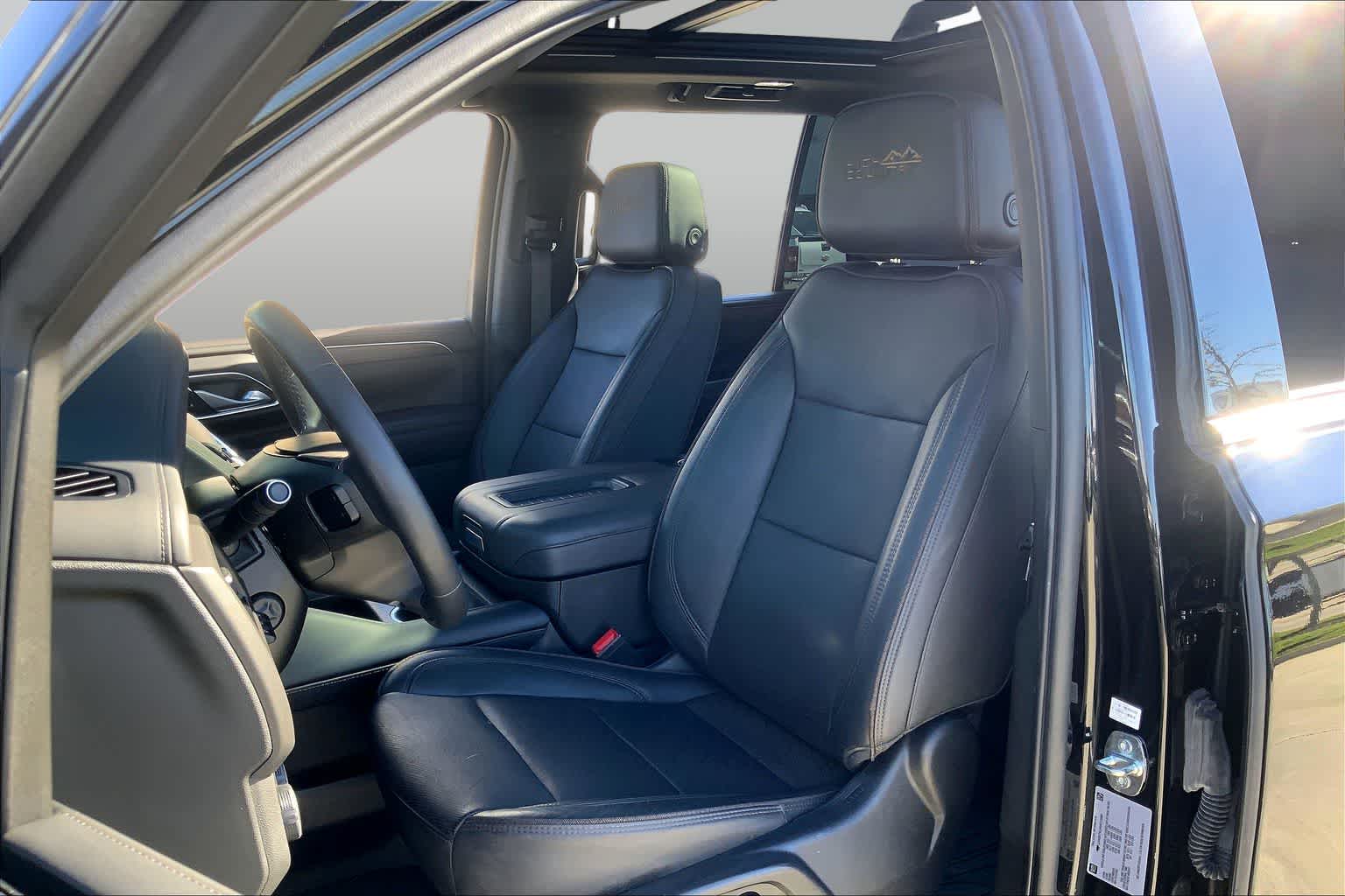 2022 Chevrolet Tahoe High Country Black at Davis Chevrolet