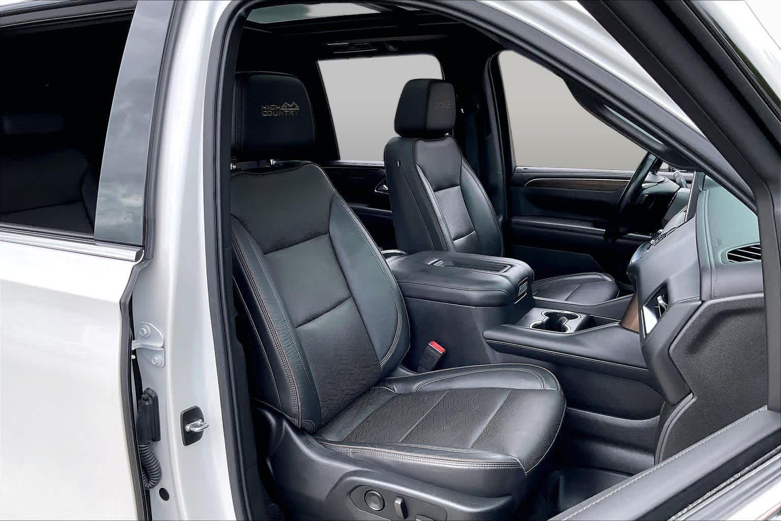 2021 Chevrolet Tahoe photo 9 of 34