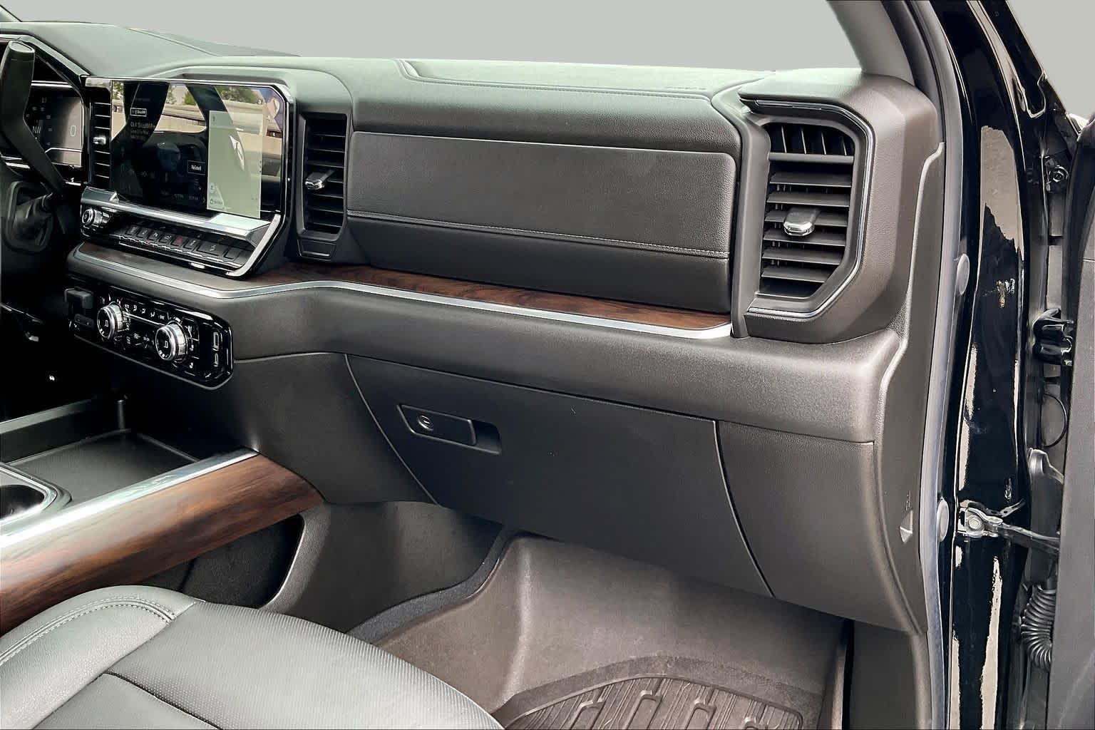 2024 GMC Sierra 2500HD SLT Onyx Black at AutoNation Toyota Gulf Fwy
