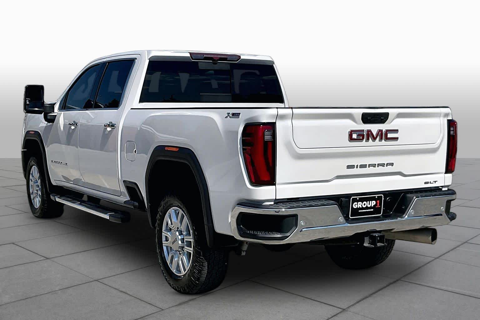 2024 GMC Sierra 2500HD photo 12 of 35