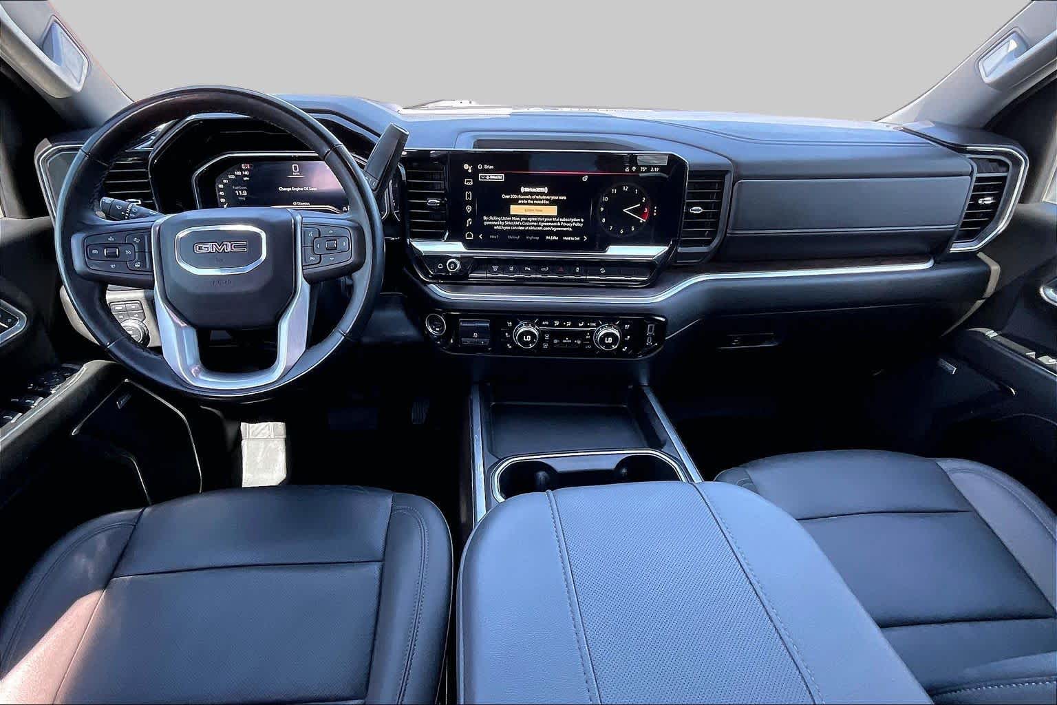 2024 GMC Sierra 2500HD photo 16 of 35