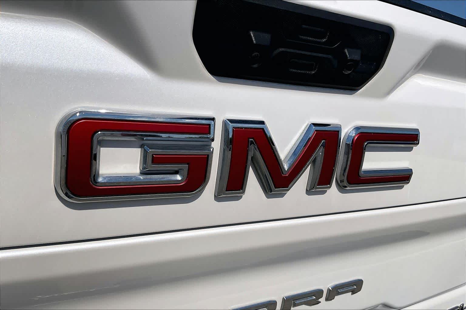 2024 GMC Sierra 2500HD photo 31 of 35
