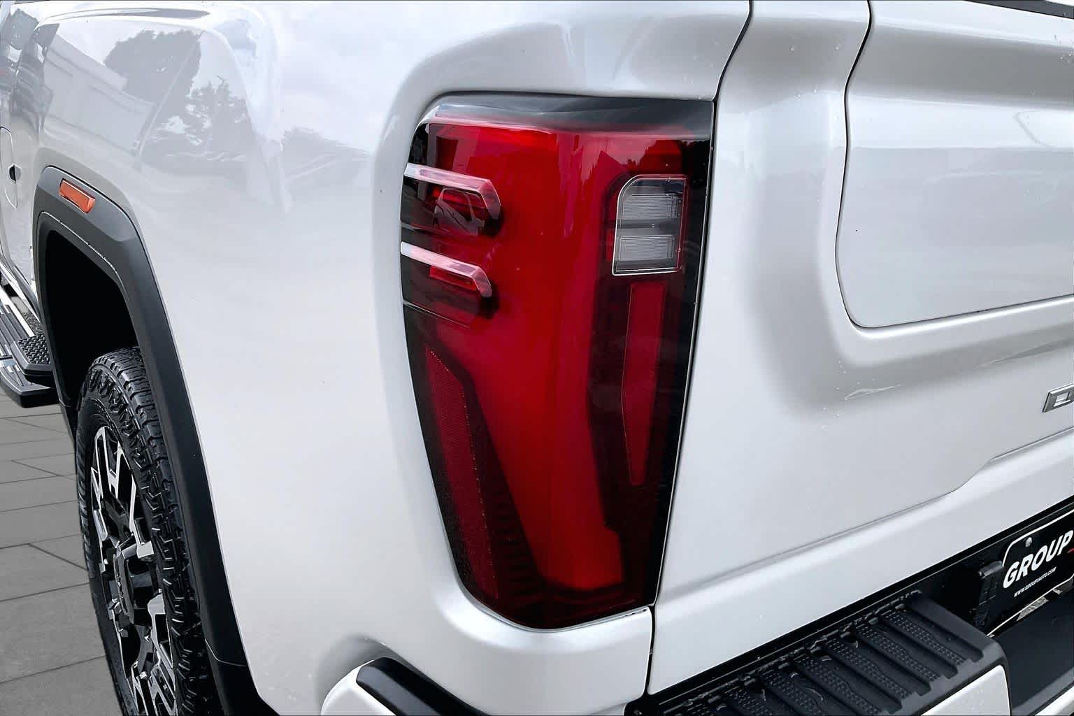 2024 GMC Sierra 2500HD Denali White Frost Tricoat at Group 1 GMC Buick South