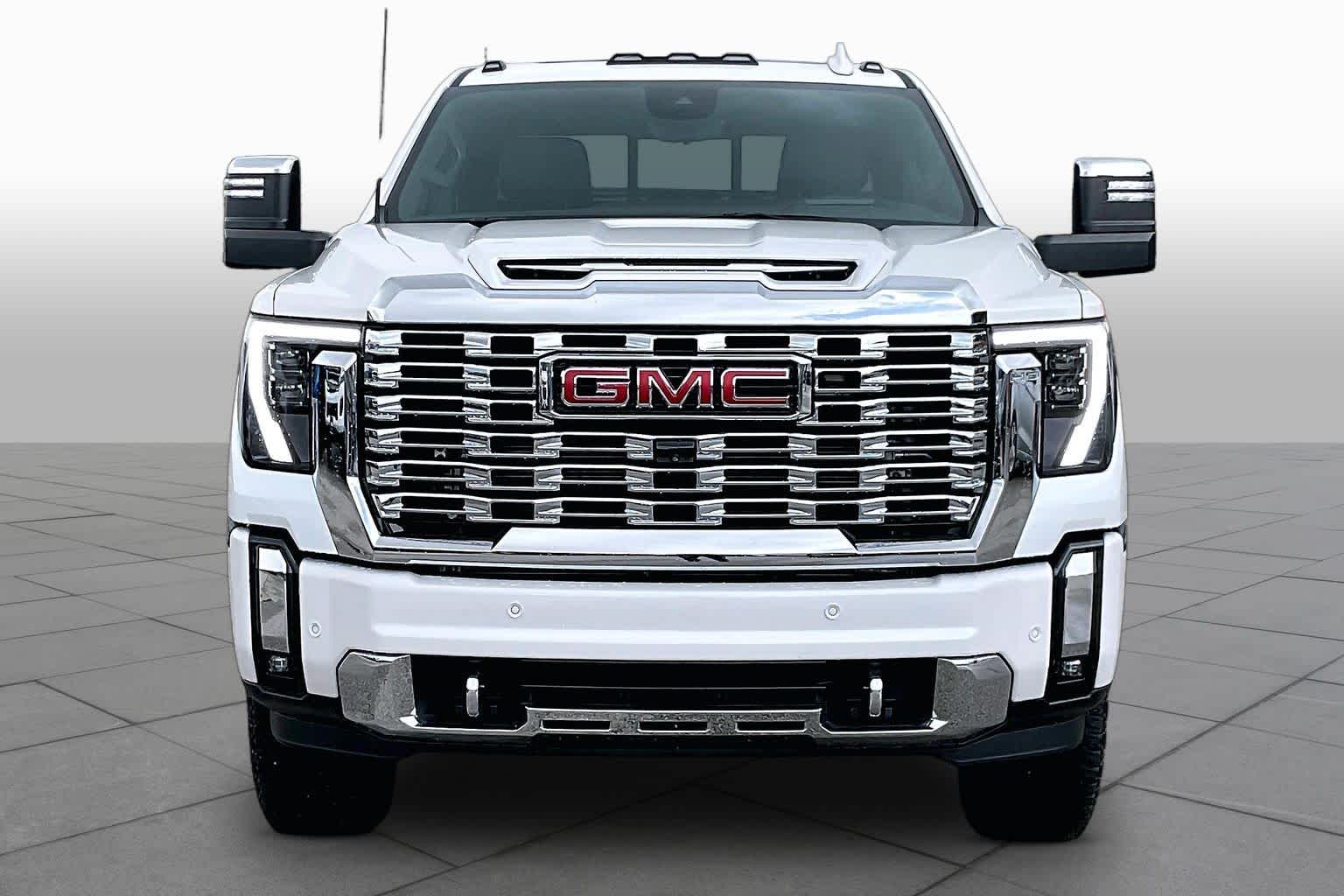 2024 GMC Sierra 2500HD Denali White Frost Tricoat at Group 1 GMC Buick South