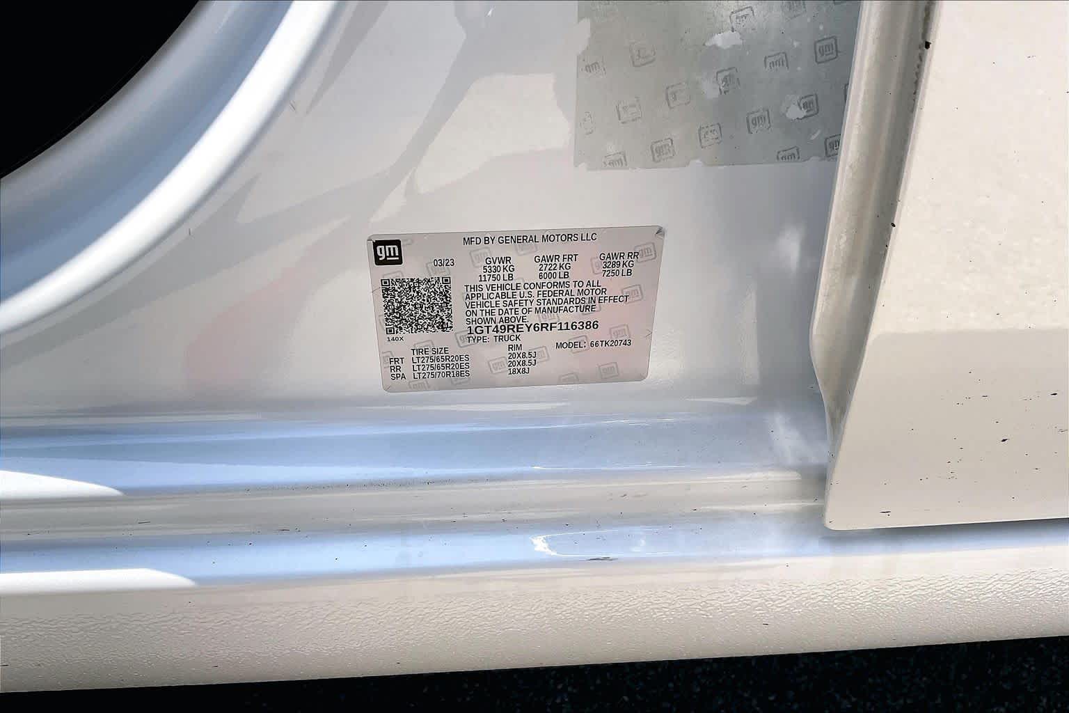 2024 GMC Sierra 2500HD Denali White Frost Tricoat at Friendly Ford Crosby