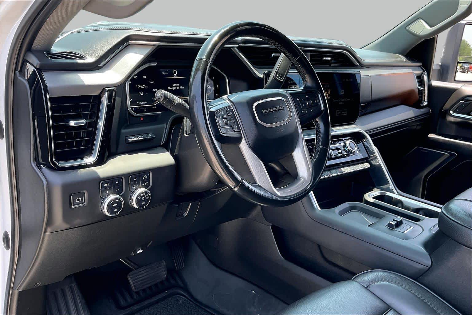2024 GMC Sierra 2500HD Denali White Frost Tricoat at Friendly Ford Crosby