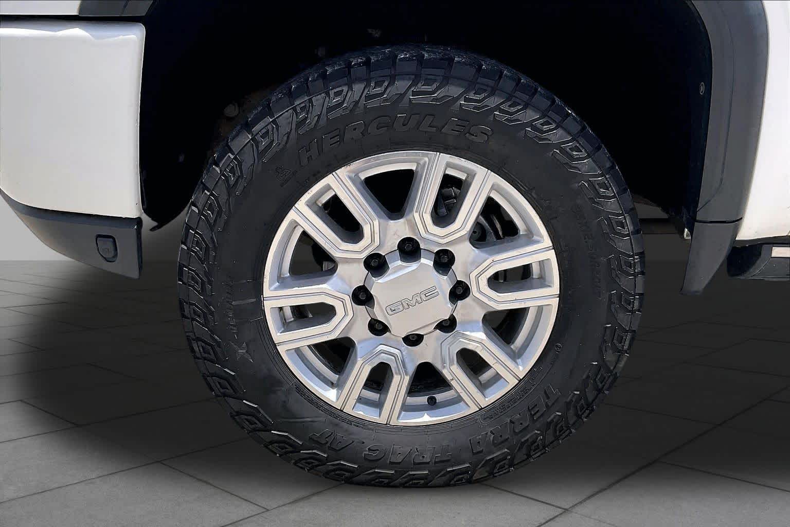 2022 GMC Sierra 2500HD Denali White Frost Tricoat at Honda of Clear Lake