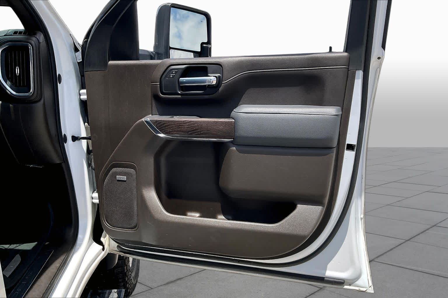 2022 GMC Sierra 2500HD Denali White Frost Tricoat at Honda of Clear Lake