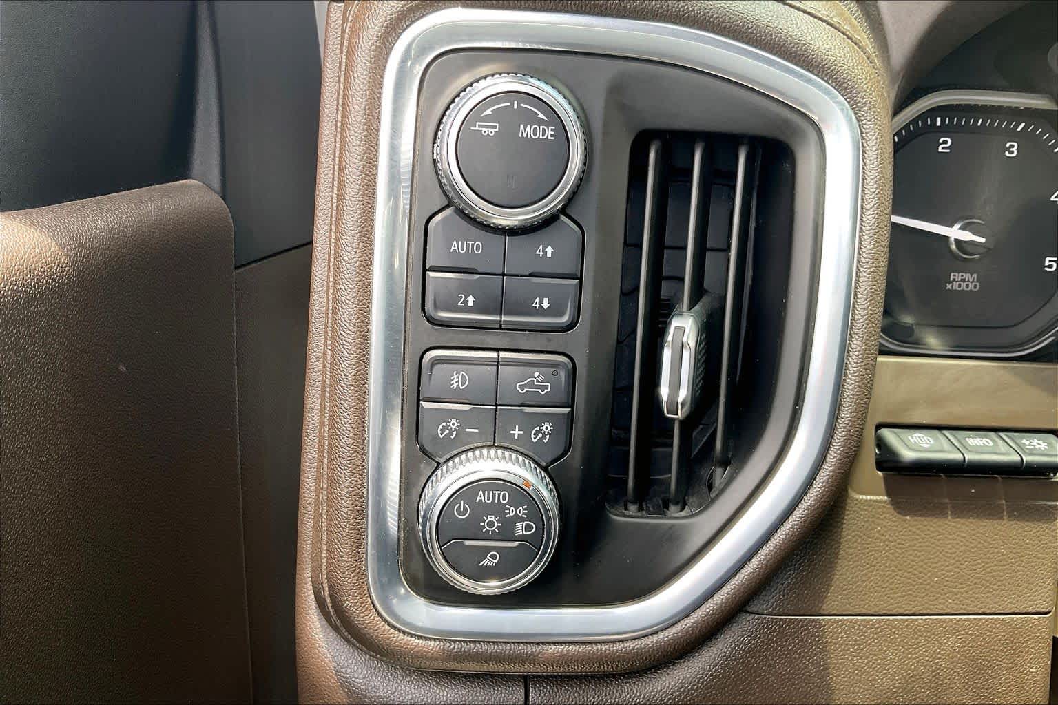 2022 GMC Sierra 2500HD Denali White Frost Tricoat at Honda of Clear Lake