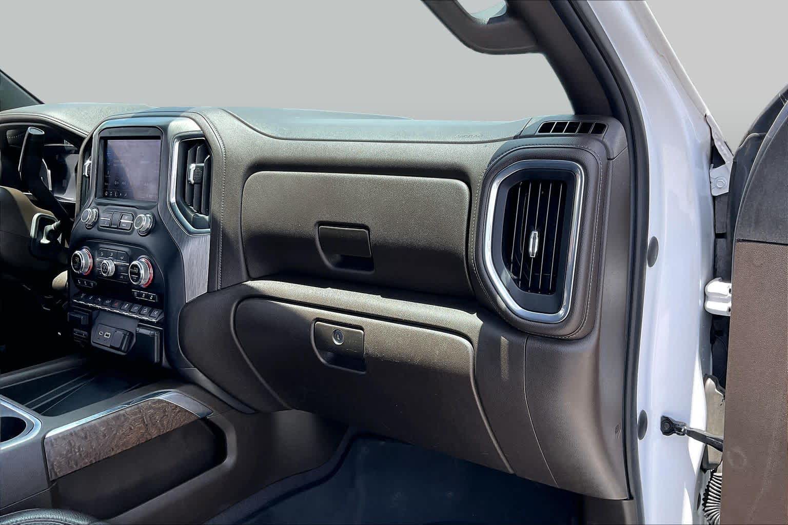 2022 GMC Sierra 2500HD Denali White Frost Tricoat at Honda of Clear Lake