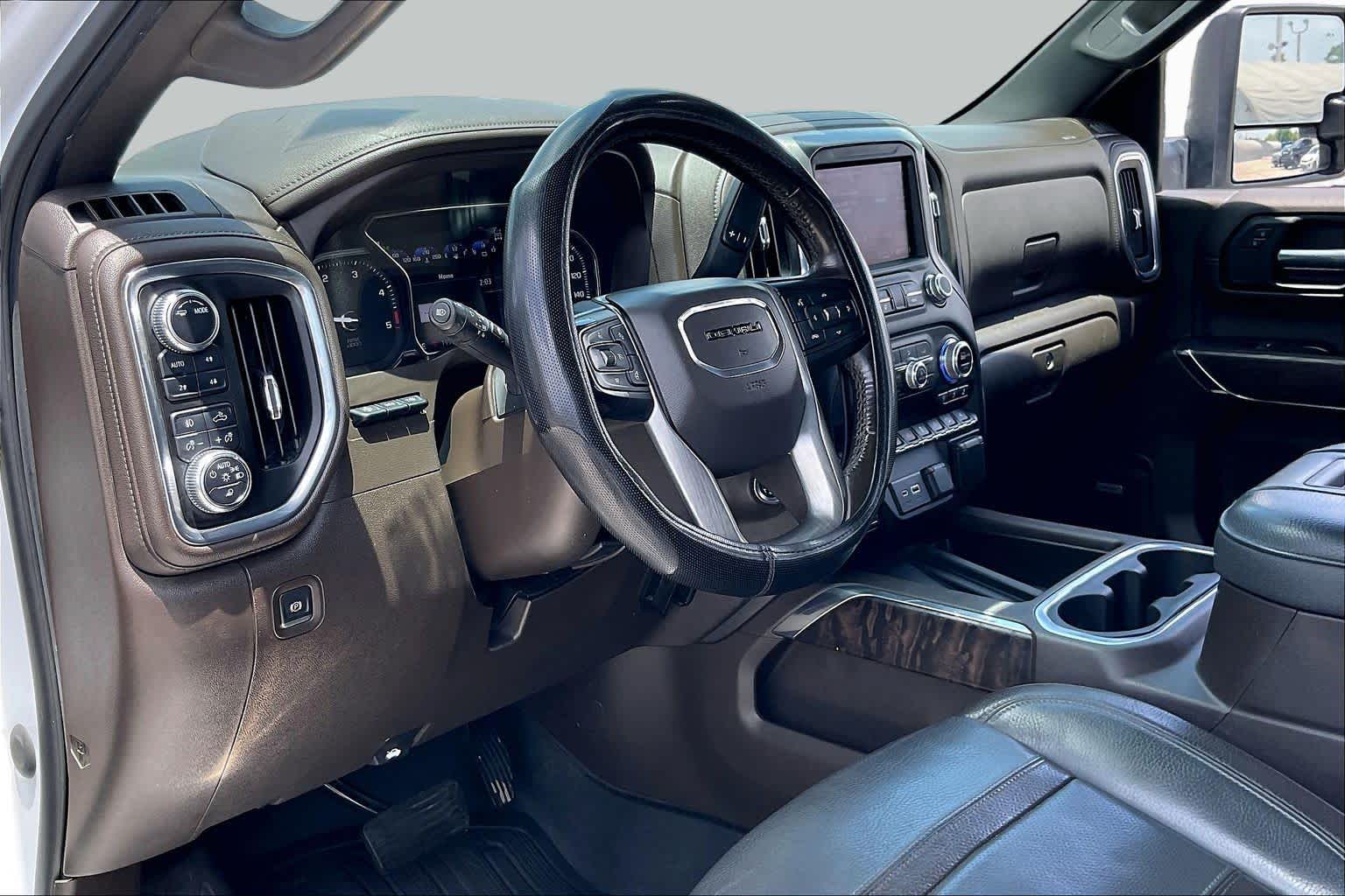 2022 GMC Sierra 2500HD Denali White Frost Tricoat at Honda of Clear Lake