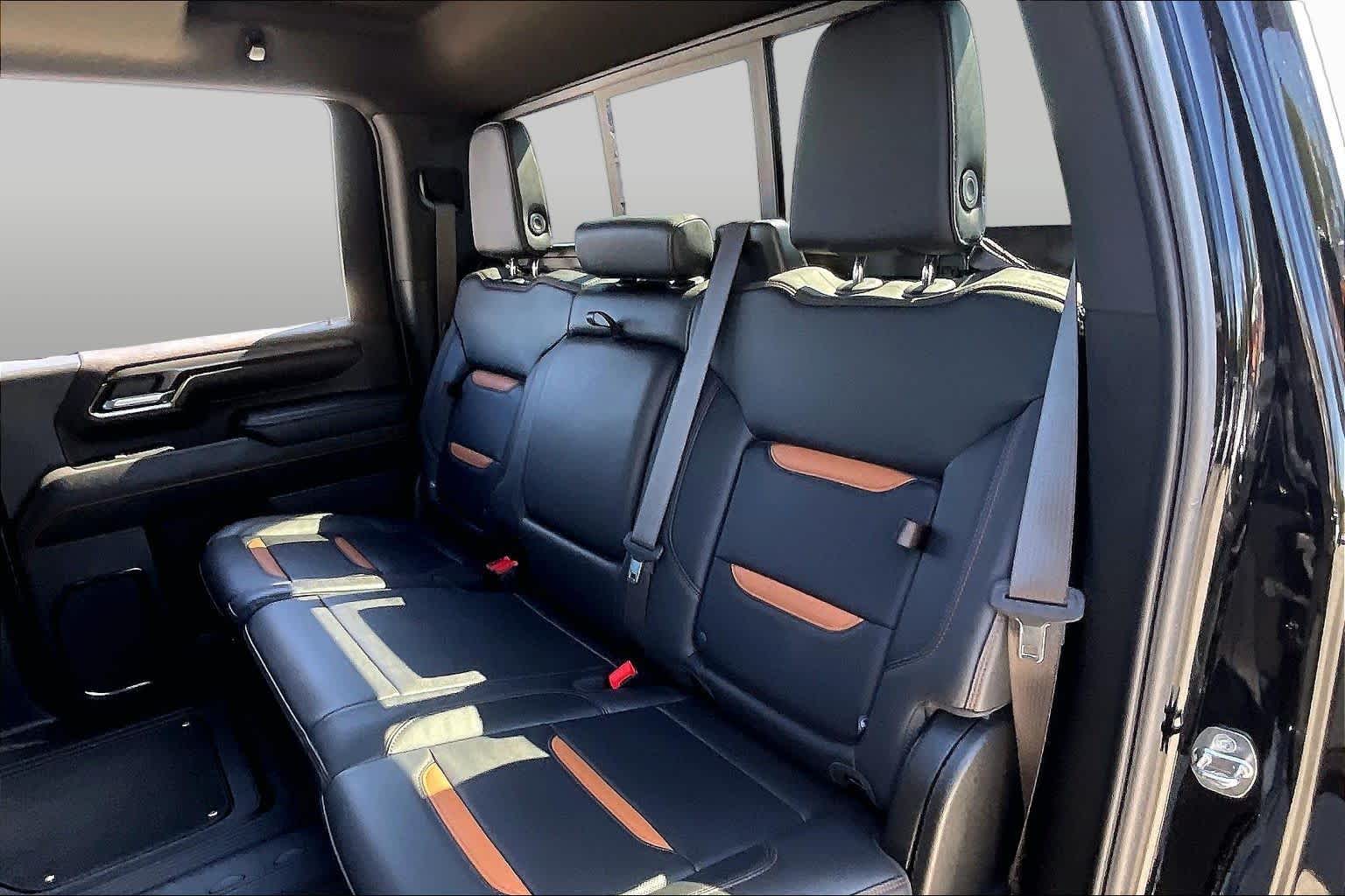 2024 GMC Sierra 3500HD photo 20 of 35