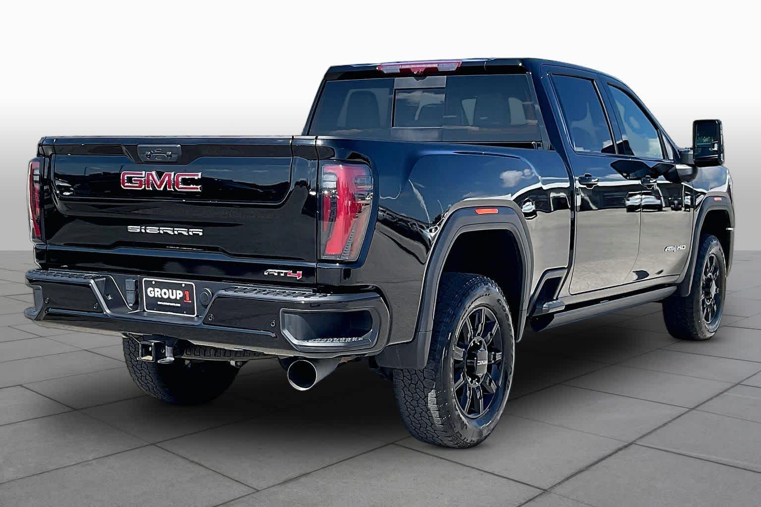 2024 GMC Sierra 3500HD photo 13 of 35