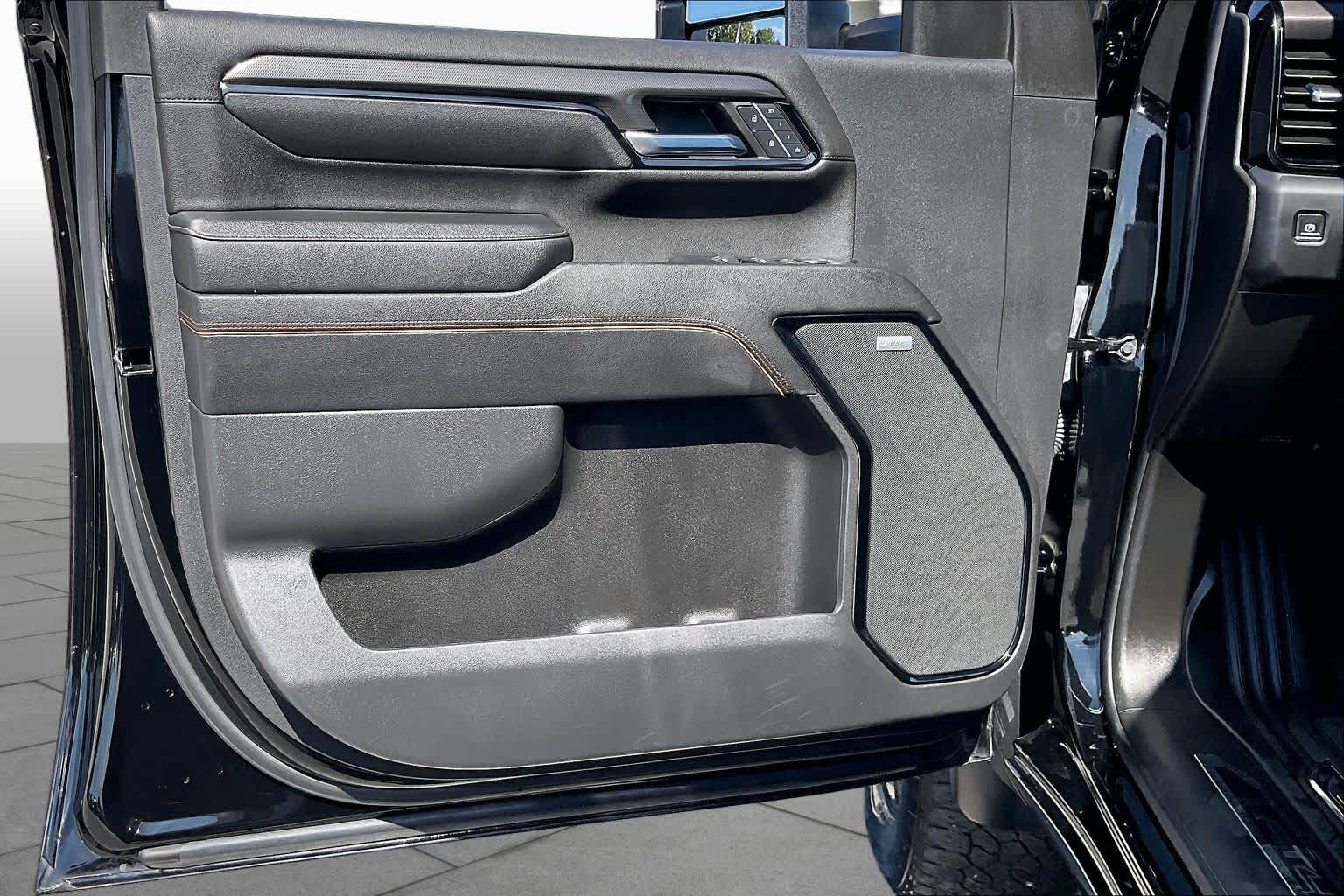 2024 GMC Sierra 3500HD photo 22 of 35