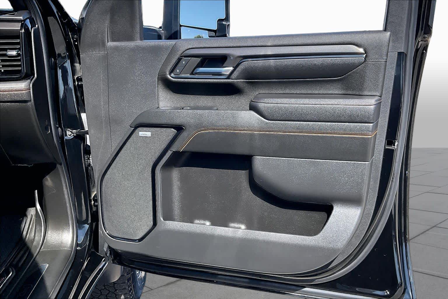 2024 GMC Sierra 3500HD photo 23 of 35