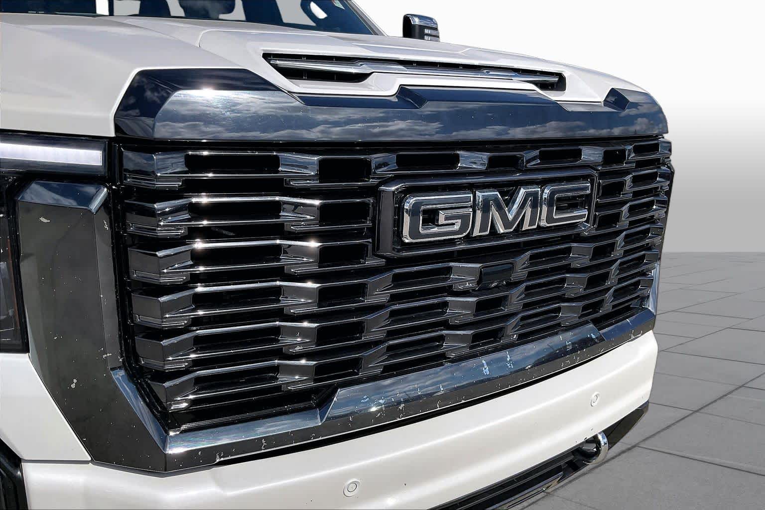 2024 GMC Sierra 2500HD photo 30 of 35