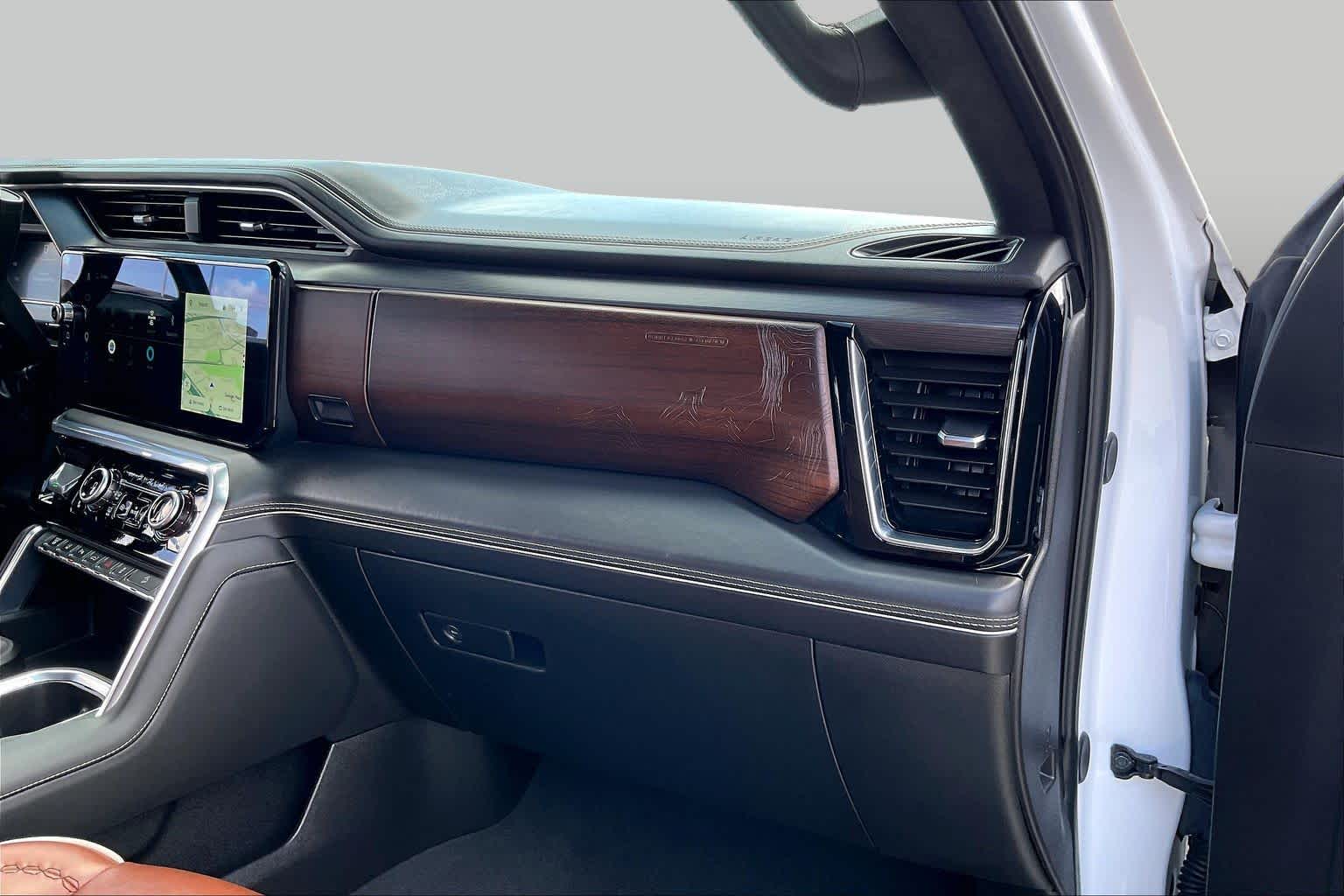 2024 GMC Sierra 2500HD photo 19 of 35