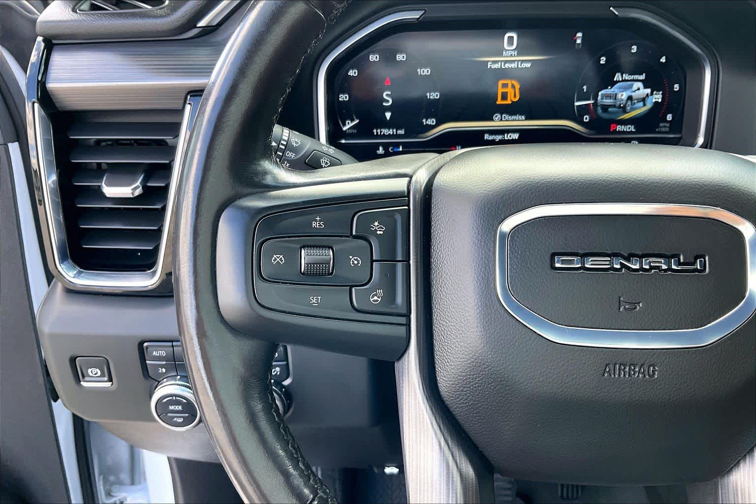 2024 GMC Sierra 2500HD photo 24 of 35