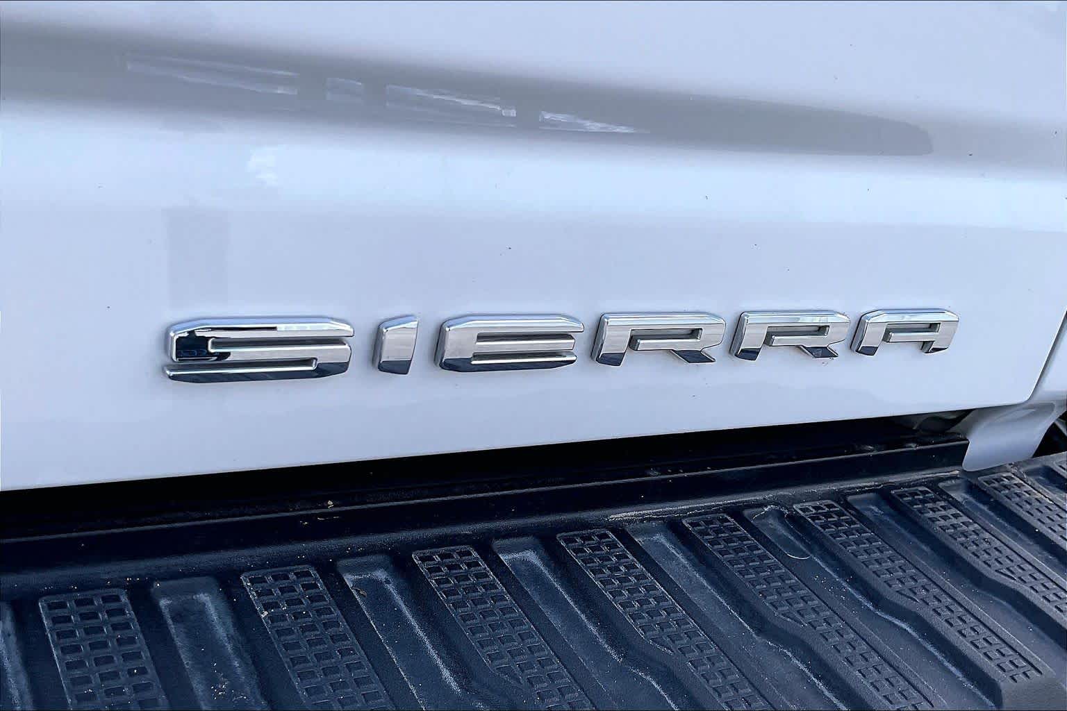 2024 GMC Sierra 2500HD photo 10 of 35