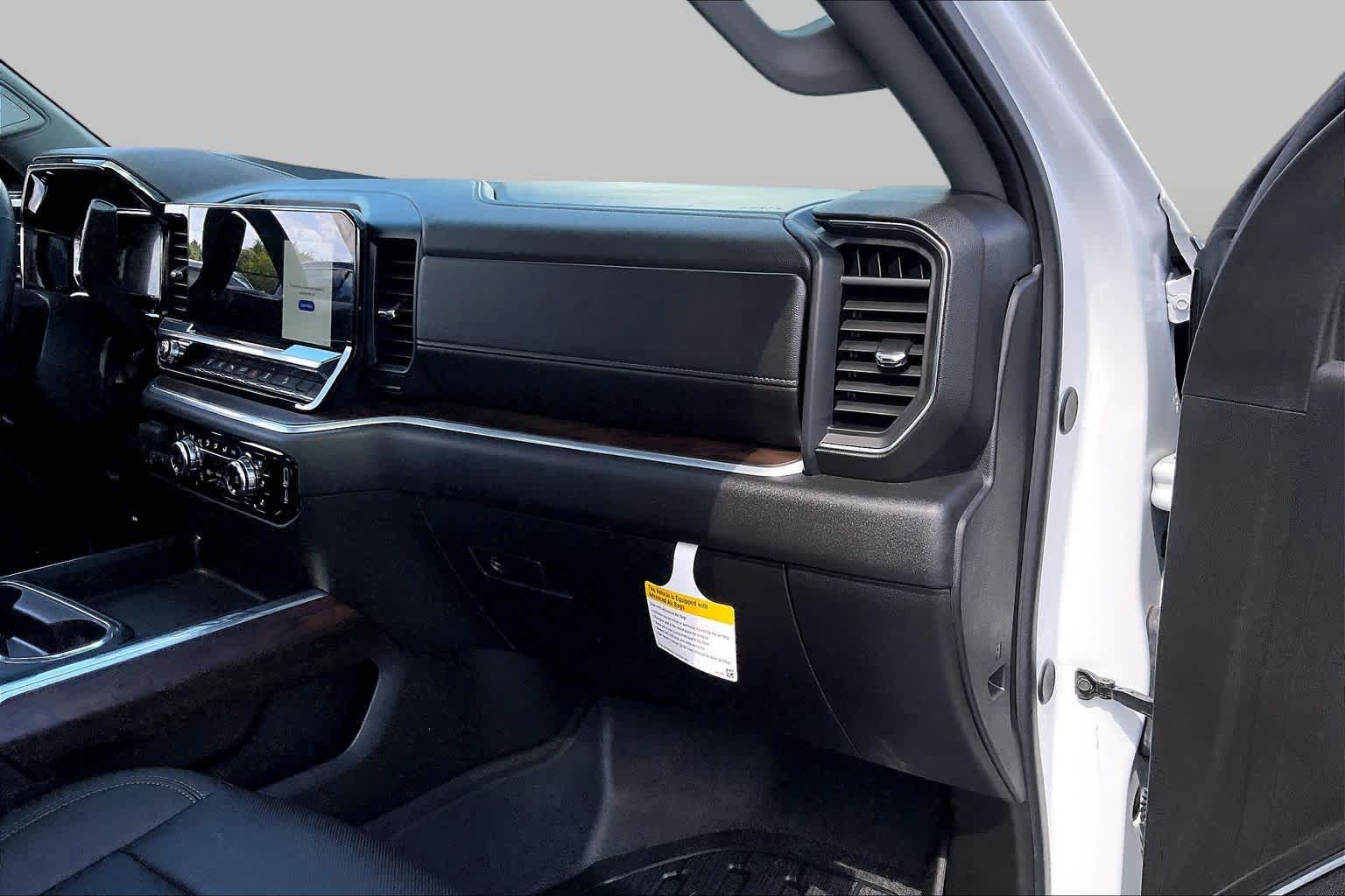 2026 GMC Sierra 2500HD photo 19 of 35