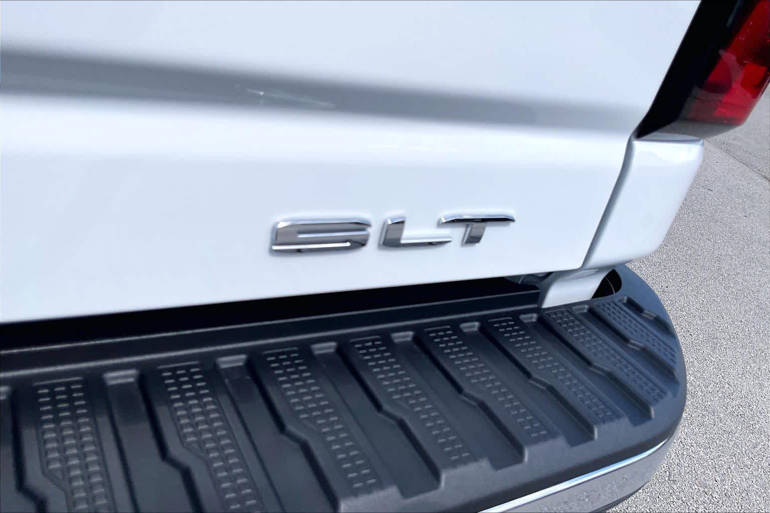 2026 GMC Sierra 2500HD photo 10 of 35