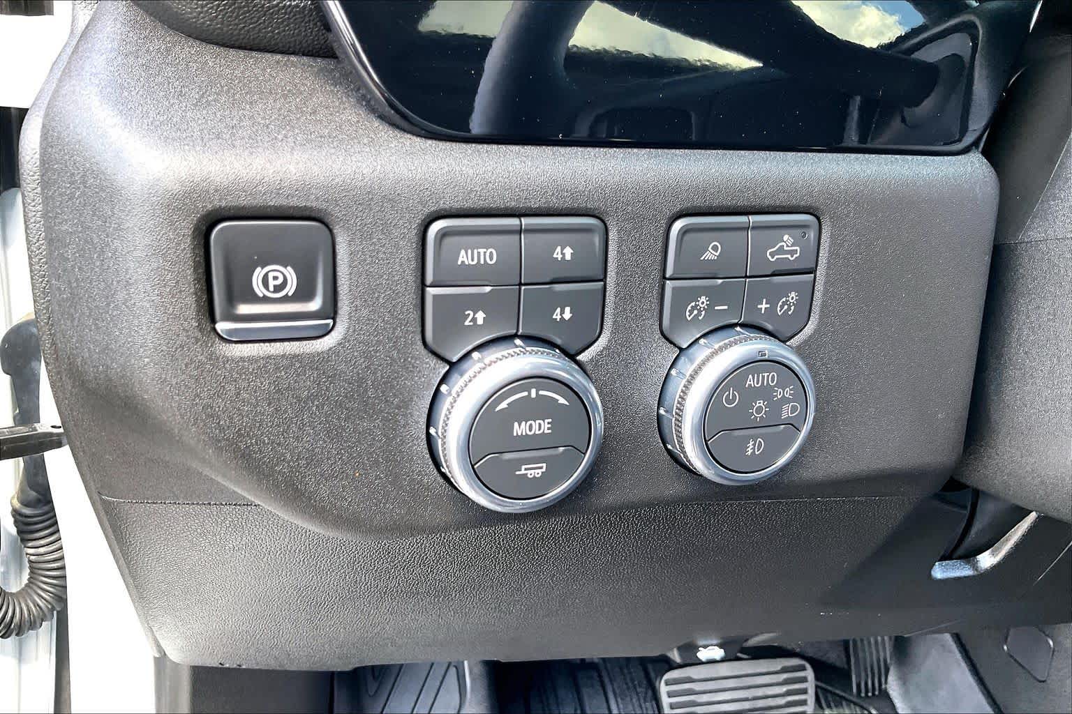 2026 GMC Sierra 2500HD photo 15 of 35