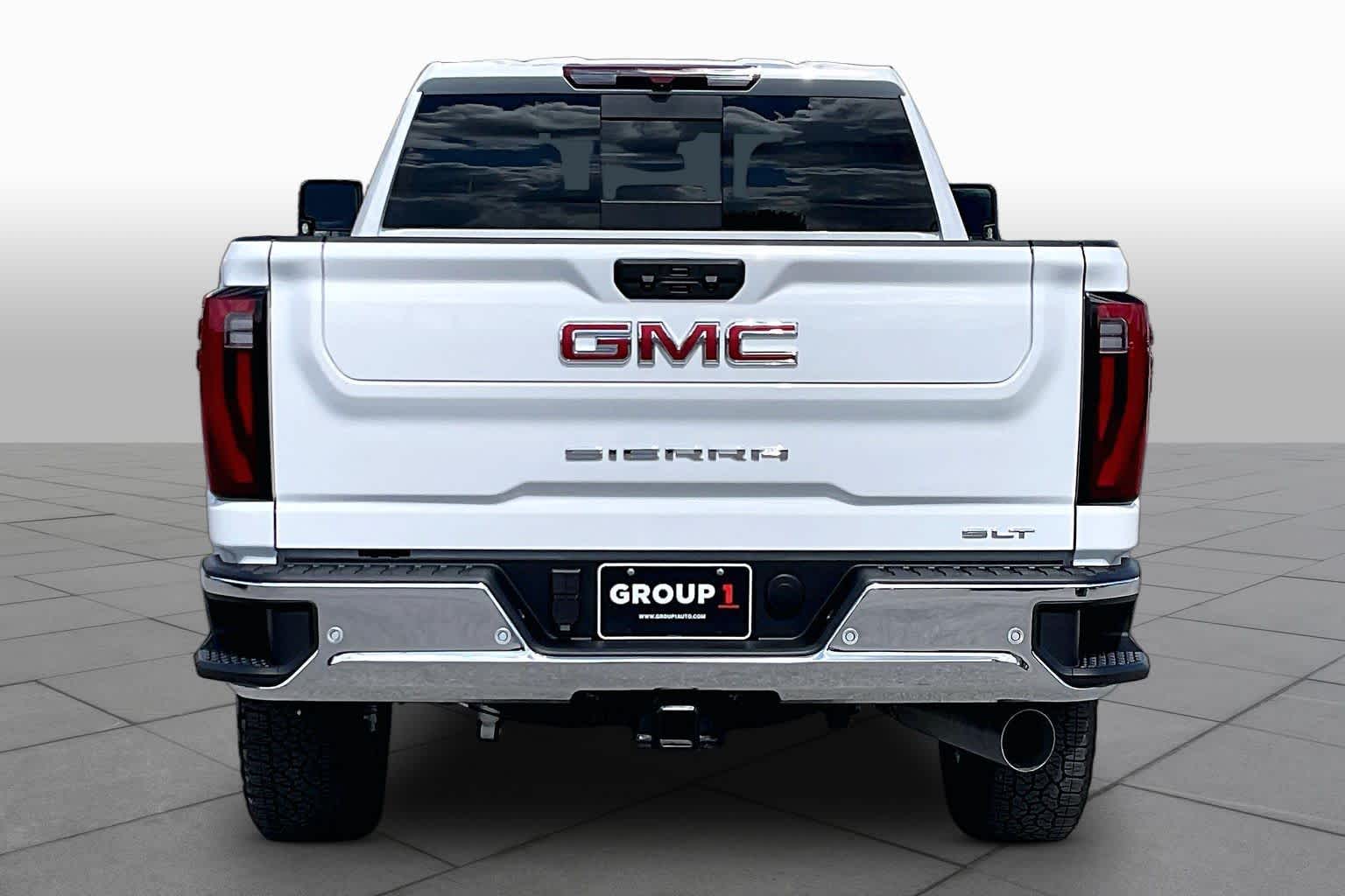2026 GMC Sierra 2500HD photo 5 of 35
