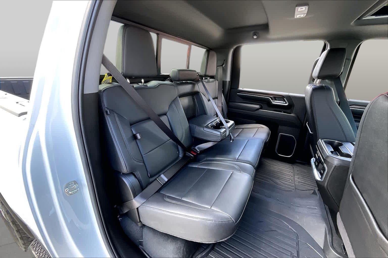 2026 GMC Sierra 2500HD photo 21 of 35